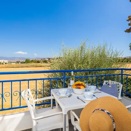 Διαμέρισμα Pool View *